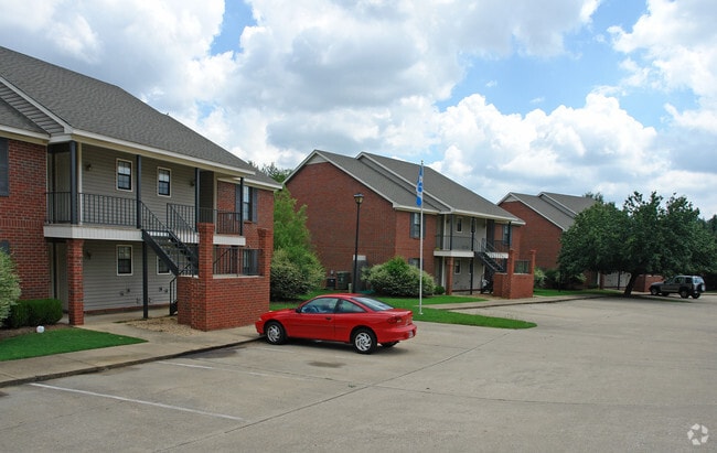 Primary Photo - Shady Oaks Apartments