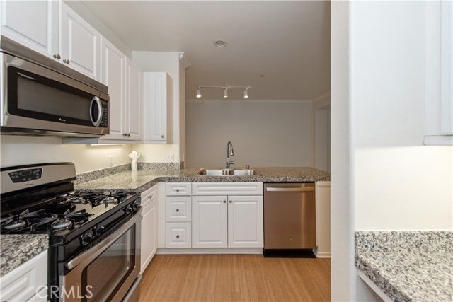 Building Photo - 3239 Watermarke Pl