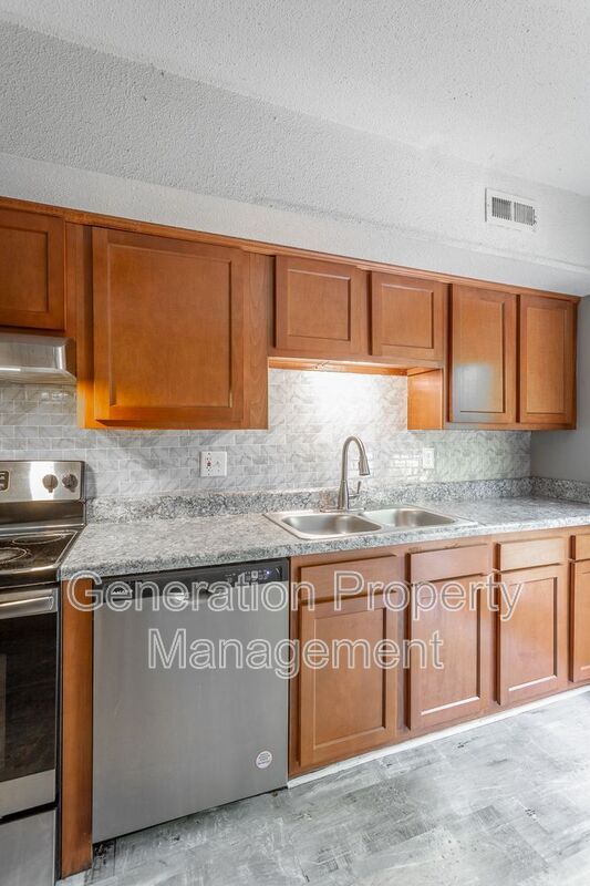 Building Photo - 510 Ely Rd