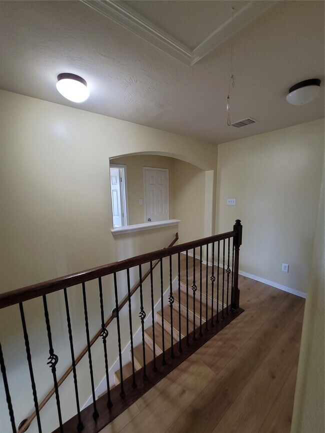 Building Photo - 14202 Silver Hollow Ln