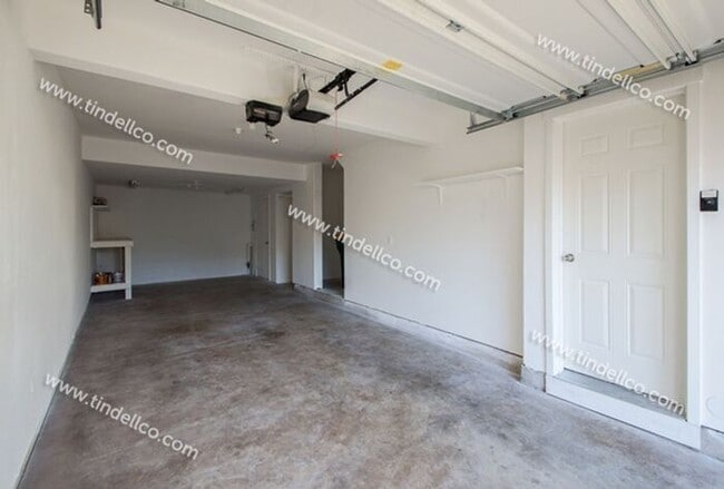 Building Photo - Cozy Townhome in Beautiful Progress Ridge-...