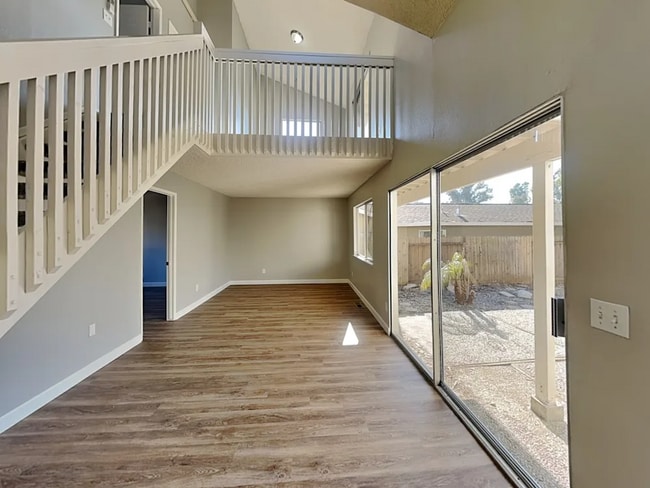 Building Photo - 715 Whispering Bay Ln