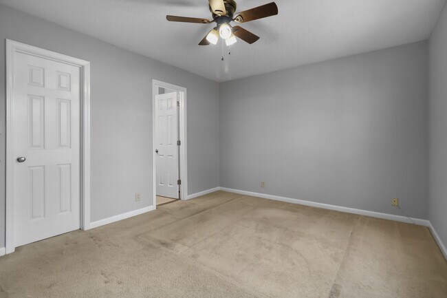 Building Photo - 609 Corinth Ct
