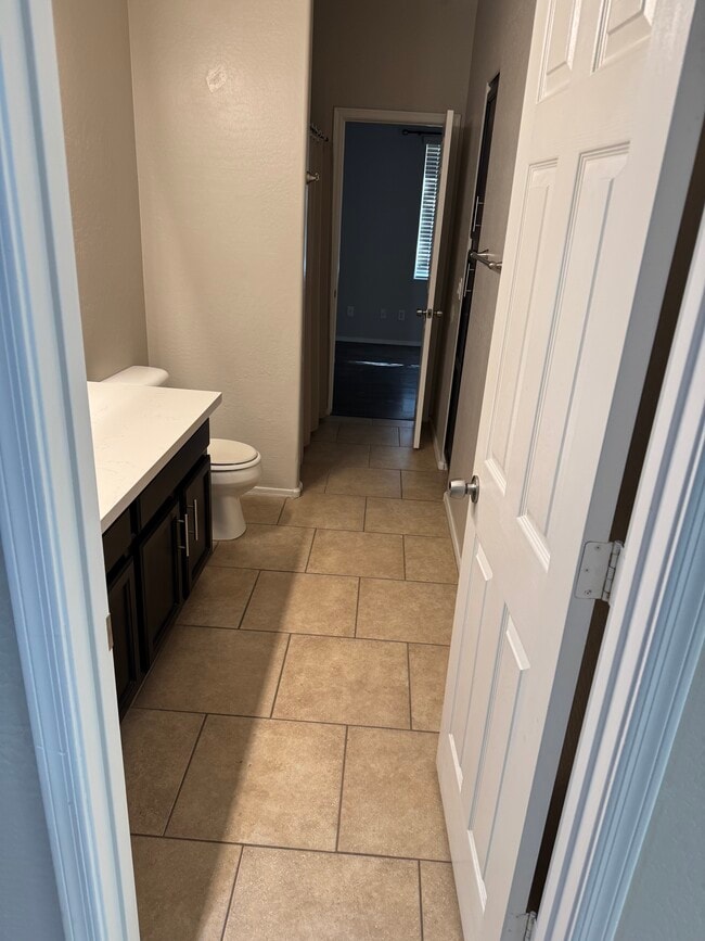 Building Photo - 8712 W Hammond Ln