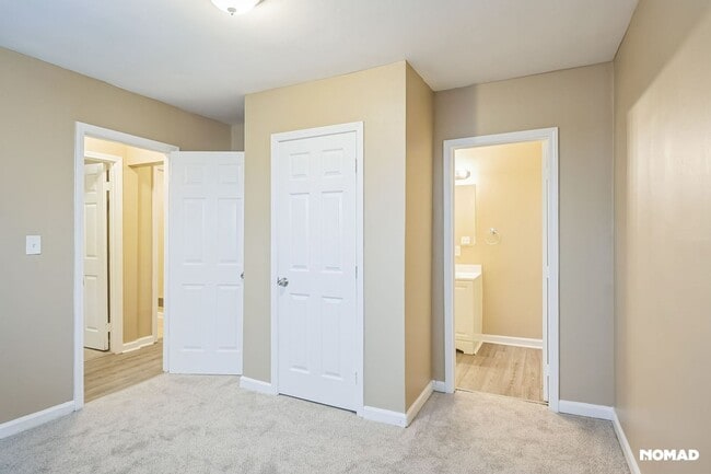 Building Photo - 1461 Centra Villa Dr SW