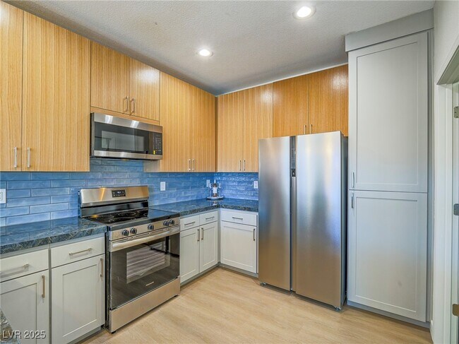 Building Photo - 1510 Fieldbrook St
