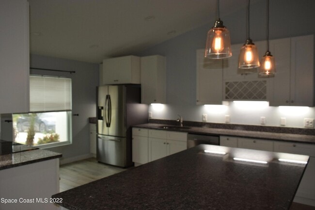 Building Photo - 1328 Hazel St NW