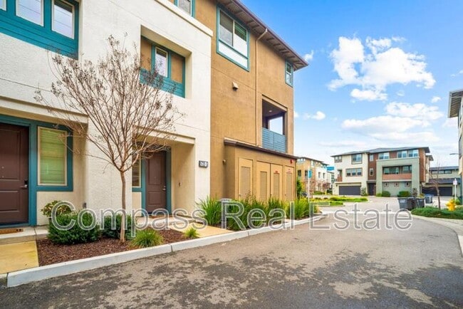 Building Photo - 5720 Greige Cir