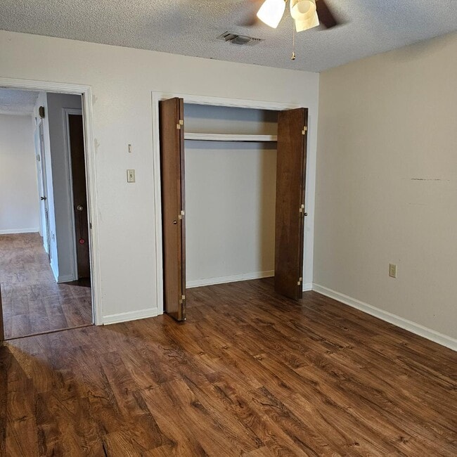 Building Photo - 1013 Talbot Ave