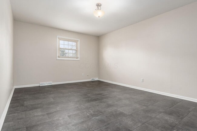 Building Photo - 7025 White Butterfly Ln