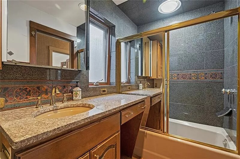 Building Photo - 5353 Beeler St