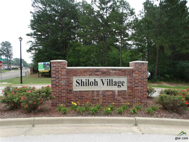 Building Photo - 5056 Shiloh Village Dr