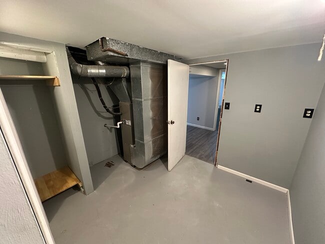 Storage - 2296 Fenton St