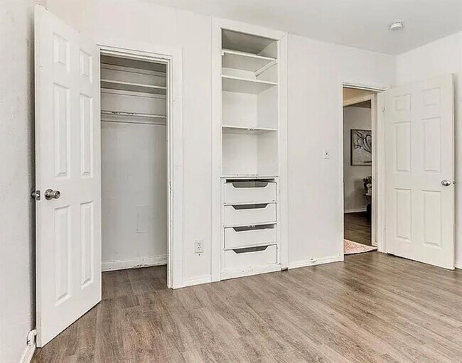 Building Photo - 2140 NW 36th St