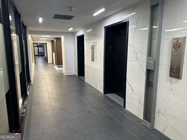 Building Photo - 620 Peachtree St NE