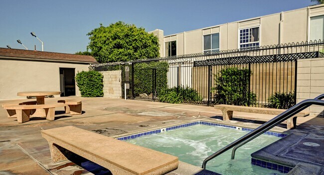 Building Photo - Updated, 3 bedroom 2.5 bath townhouse located in the Newport Riviera Community