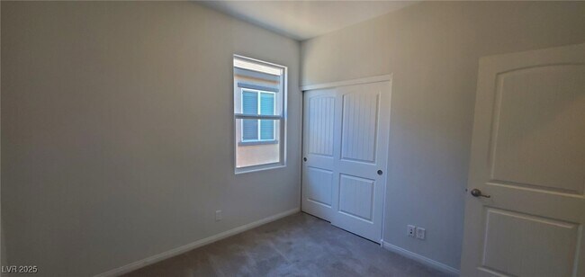 Building Photo - 5846 Steinbeck Vly St