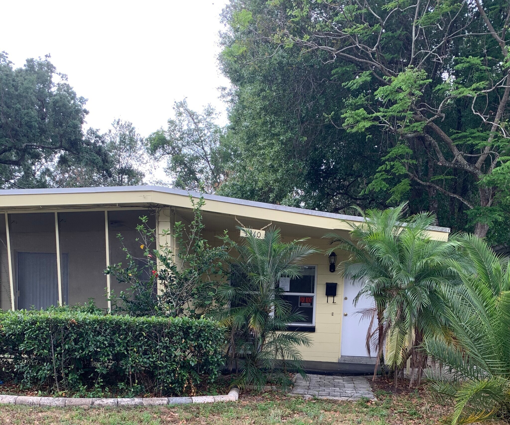 Front Property - 1310 E Esther St