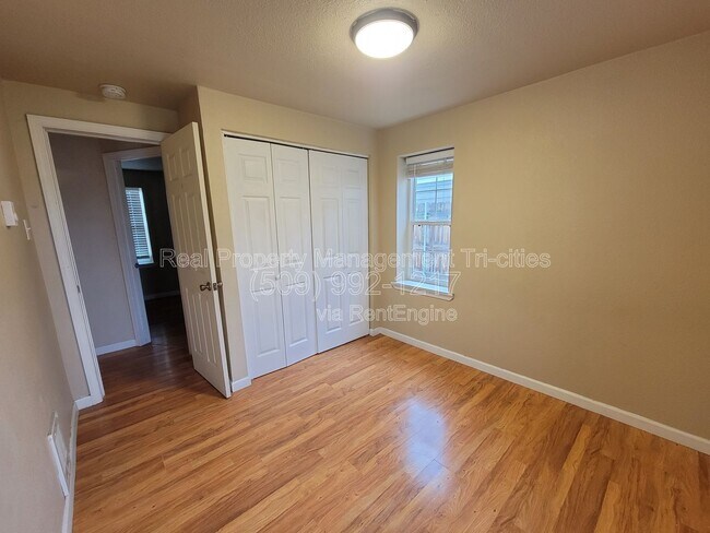 Building Photo - 1124 E 7th Ave