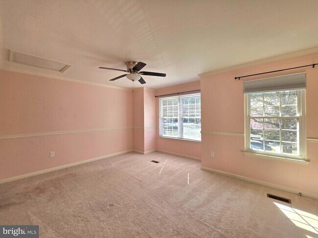 Building Photo - 5939 Heatherwood Ct