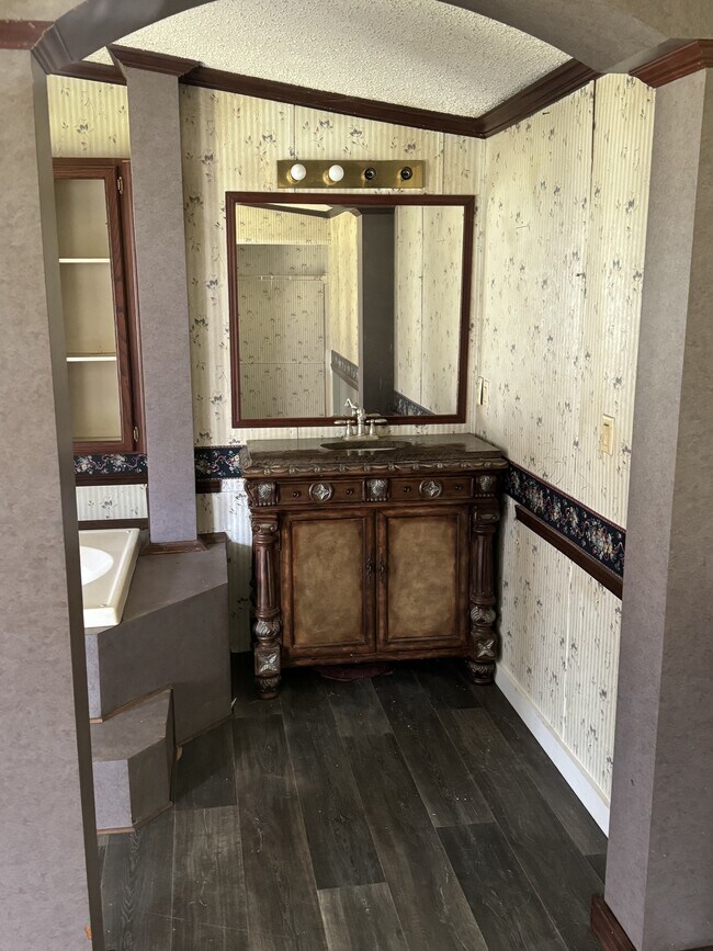 Building Photo - 129 Key Ln