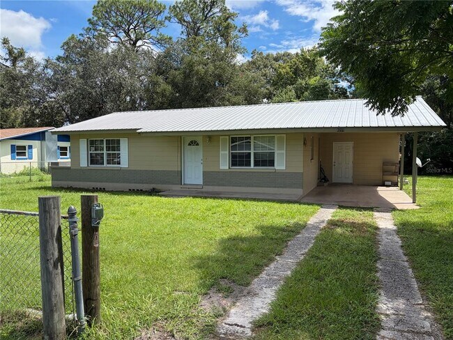 Building Photo - 4205 NE 11th Ave