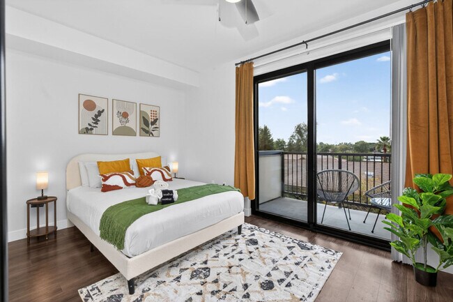 Building Photo - 4225 N 32nd Pl