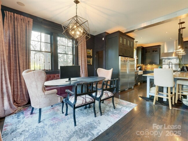 Building Photo - 1413 Devon Dr