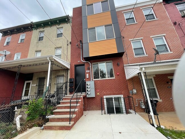 Building Photo - 675 N 39th St