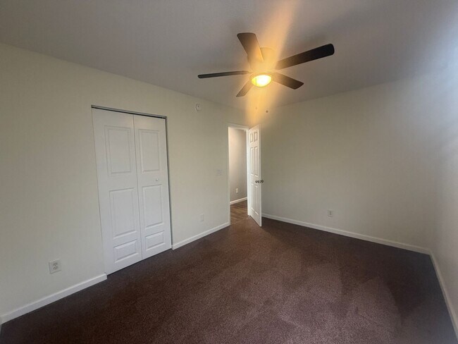 Building Photo - 1755 Polaris Dr