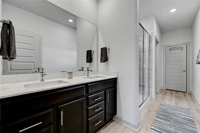 Building Photo - 8133 Linnie Ln