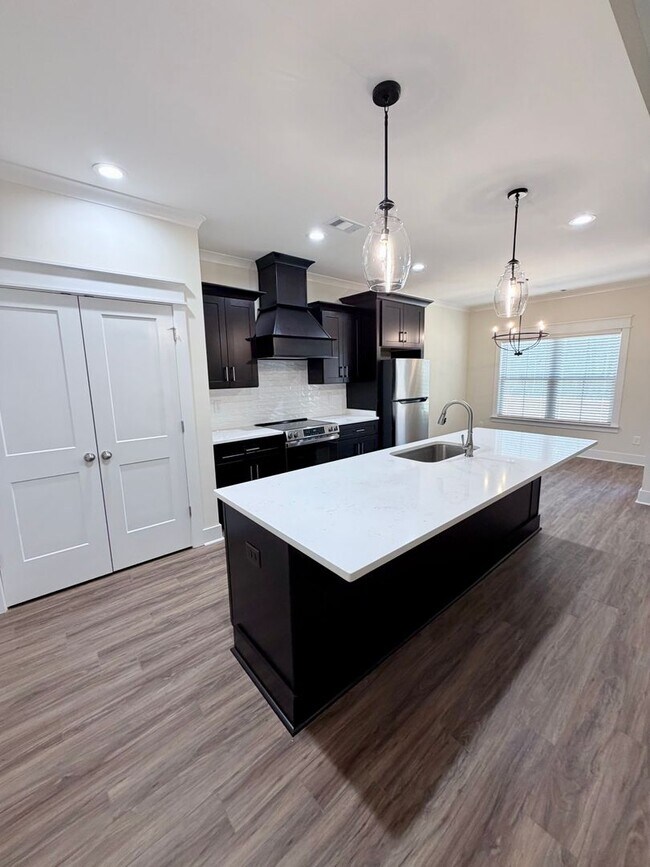 Building Photo - 536 Bristleleaf Path