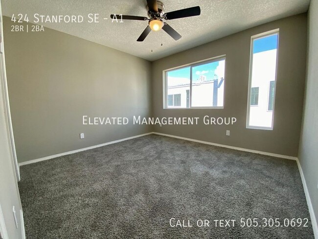 Building Photo - 424 Stanford Dr SE