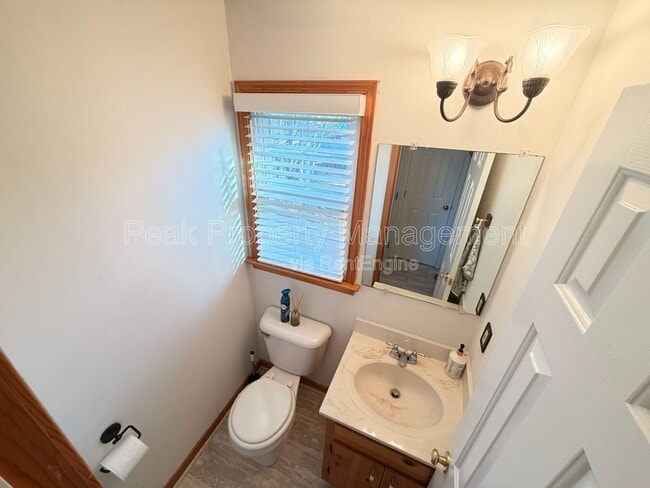 Building Photo - 11809 Sanbury Ln