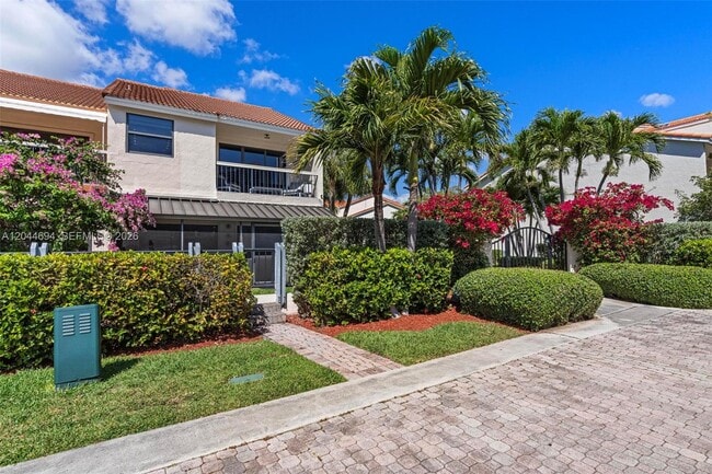 Building Photo - 21145 Helmsman Dr