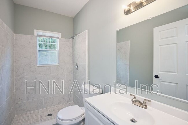 Building Photo - 435 N Highland Ave NE