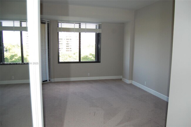 Building Photo - 201 Crandon Blvd