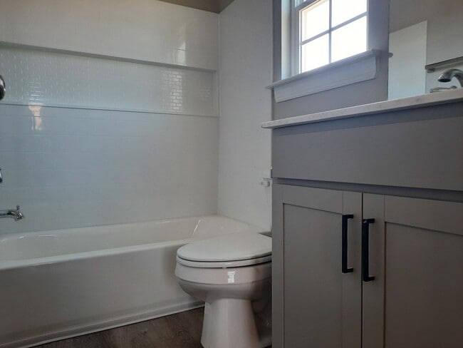 Building Photo - 4927 William Arnold Rd