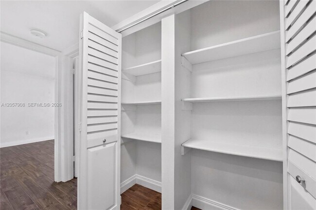 Building Photo - 3642 NE 171 St