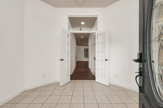 Building Photo - 25315 Walter Peak Ln