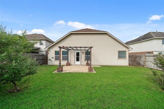 Building Photo - 18007 Melissa Springs Dr