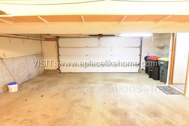 Building Photo - 15306 Riley St