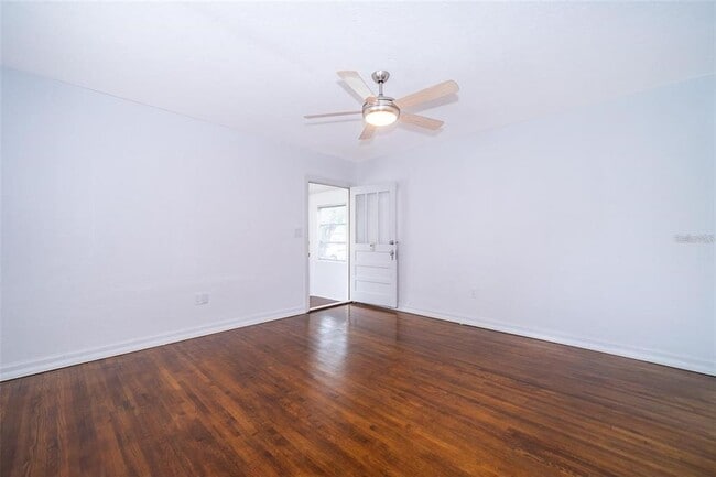 Building Photo - 124 E Muriel St