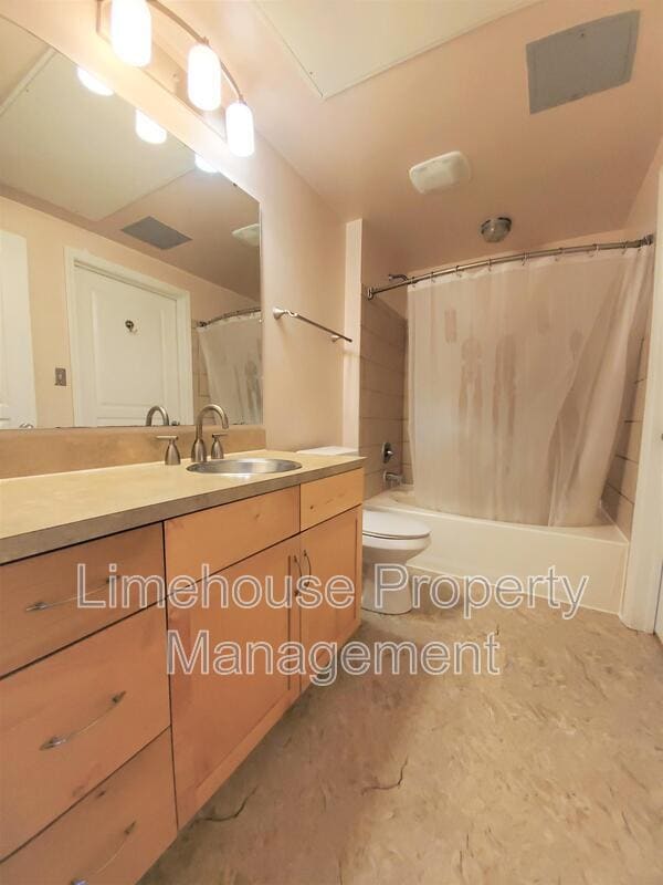 Building Photo - 1400 Granby St