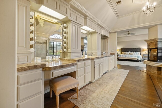 Building Photo - 470 Eastin Dr