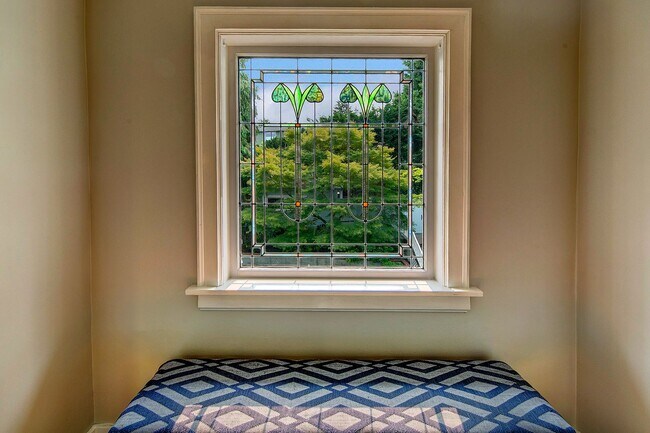 Building Photo - Capitol Hill View Home
