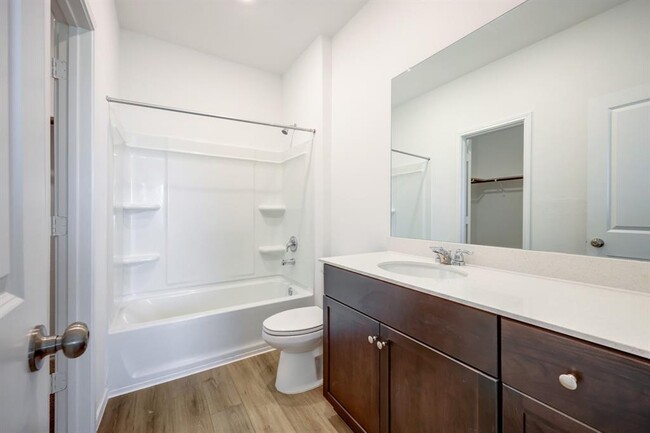 Building Photo - 2817 Dezmond Diamond Ct