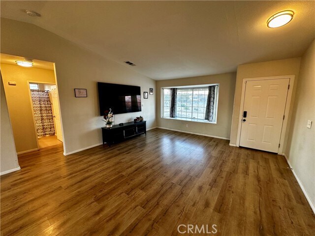 Building Photo - 15255 Rancho Rd