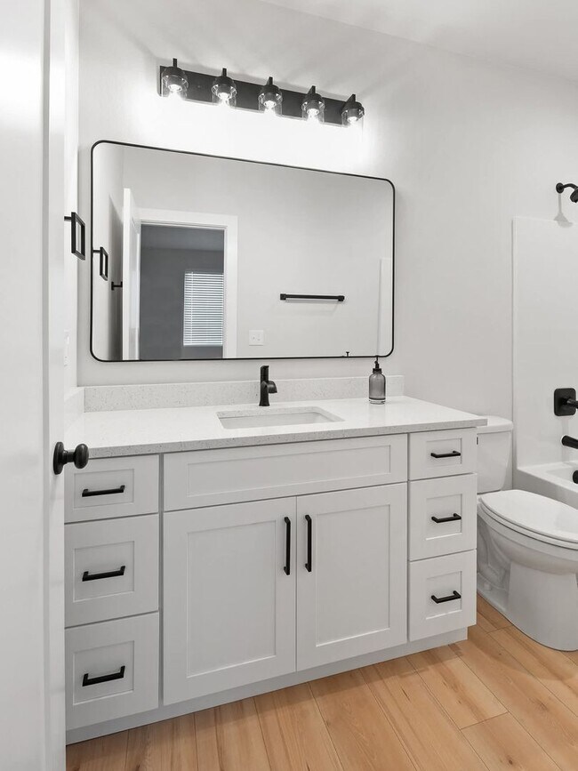 Building Photo - $2,500 - 3 Bed / 2 Bath Brand New Construc...