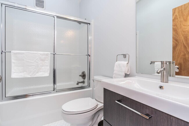 Building Photo - 1134 Baker Ln